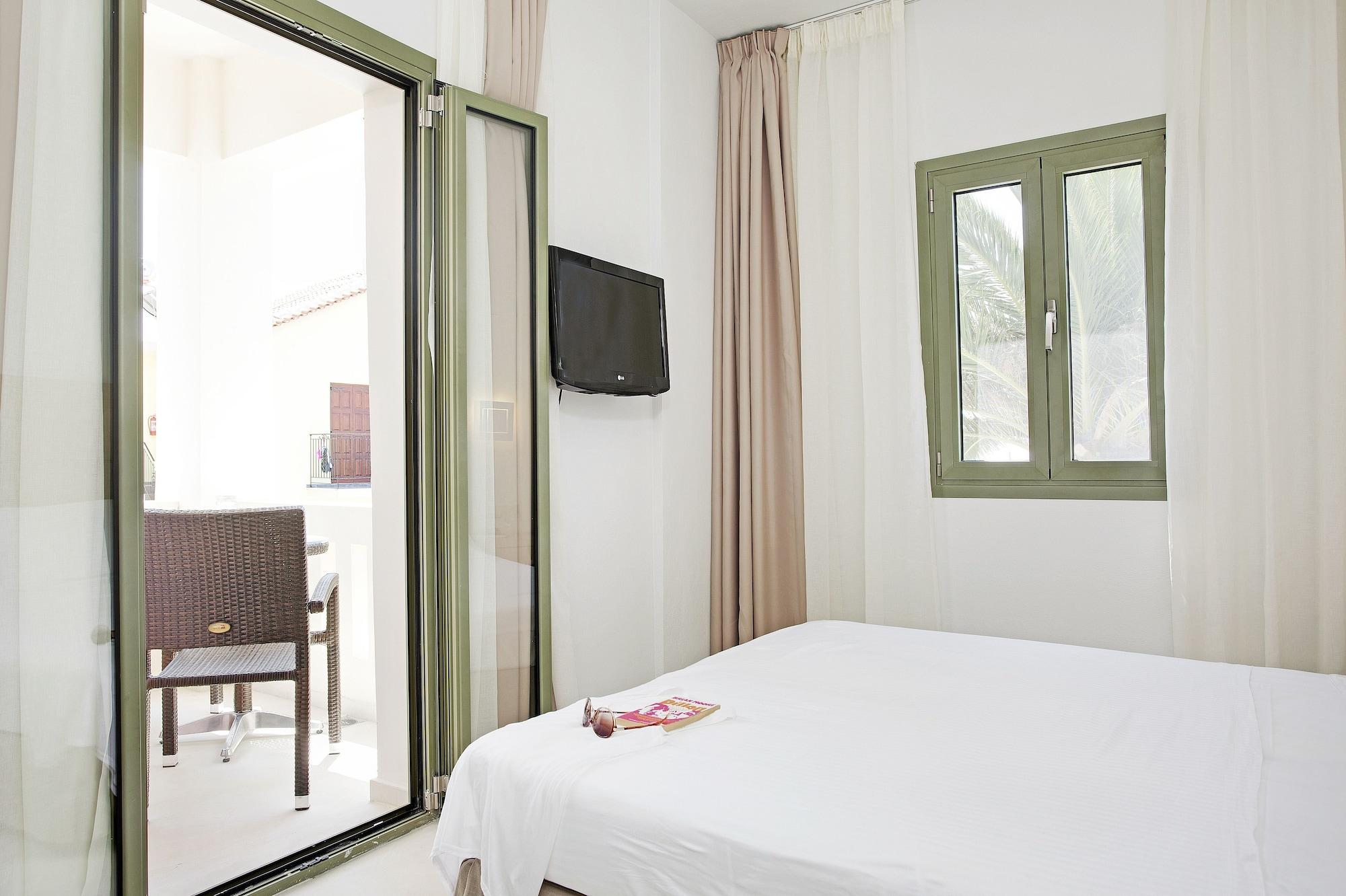 Aphrodite Samos Suites Marathókampos Exterior foto
