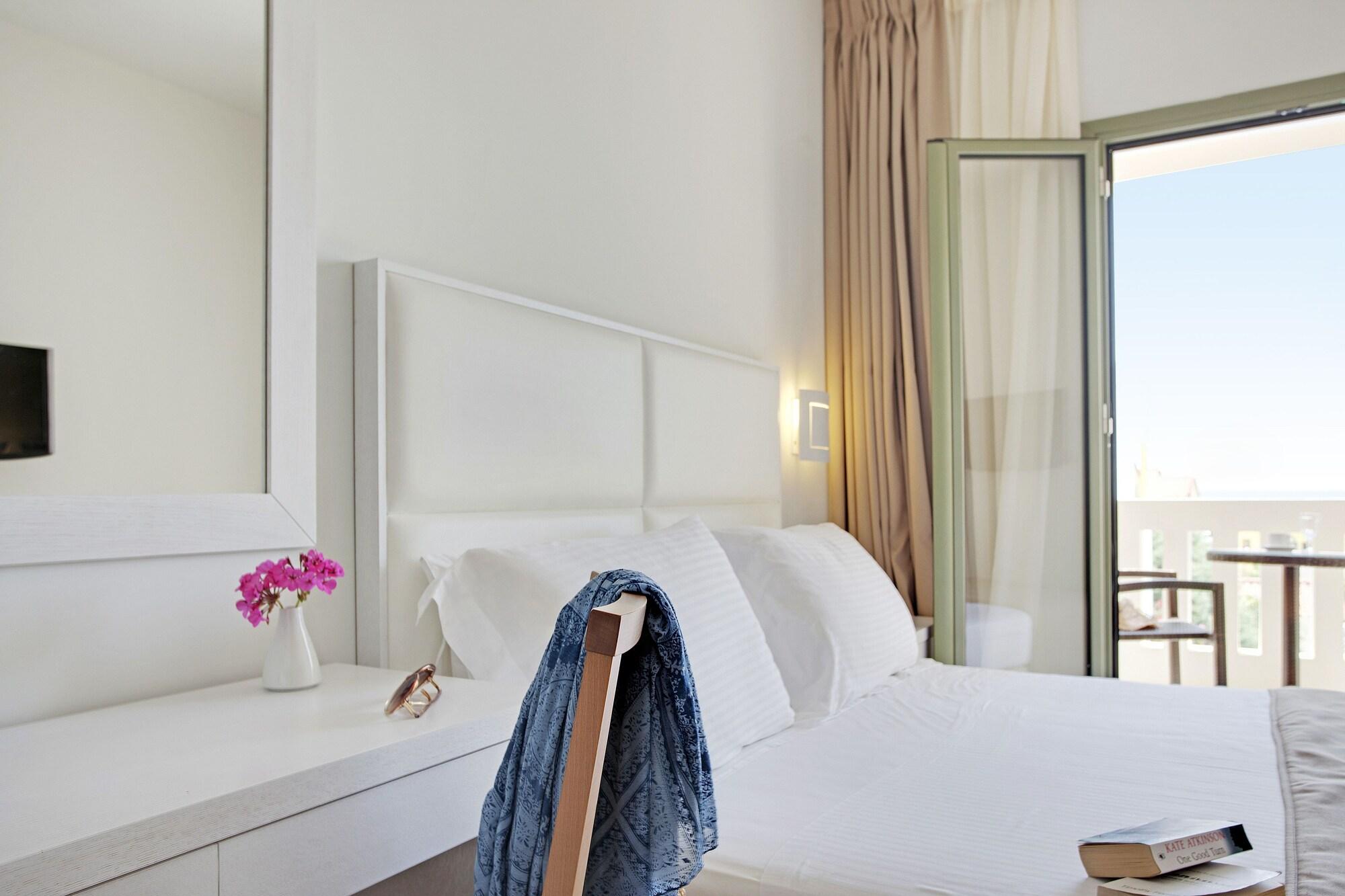 Aphrodite Samos Suites Marathókampos Exterior foto